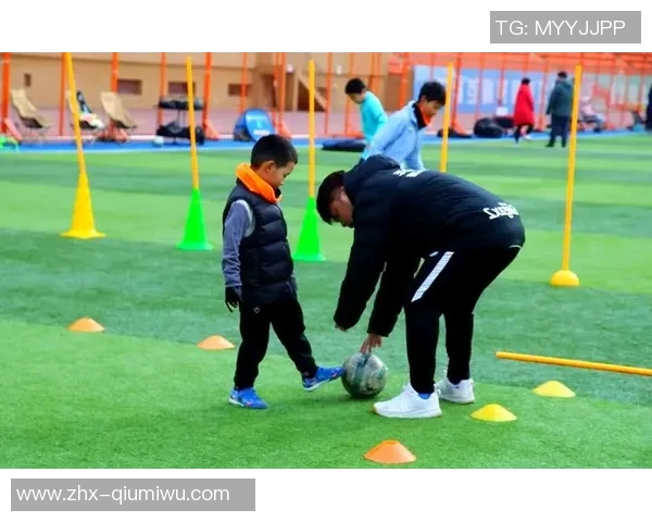 提升足球技能的有效练习方法与技巧分享,助你成为场上明星球员